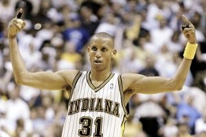 米勒打趣：如果我有字母哥的天赋 再加上我的跳投我就是GOAT